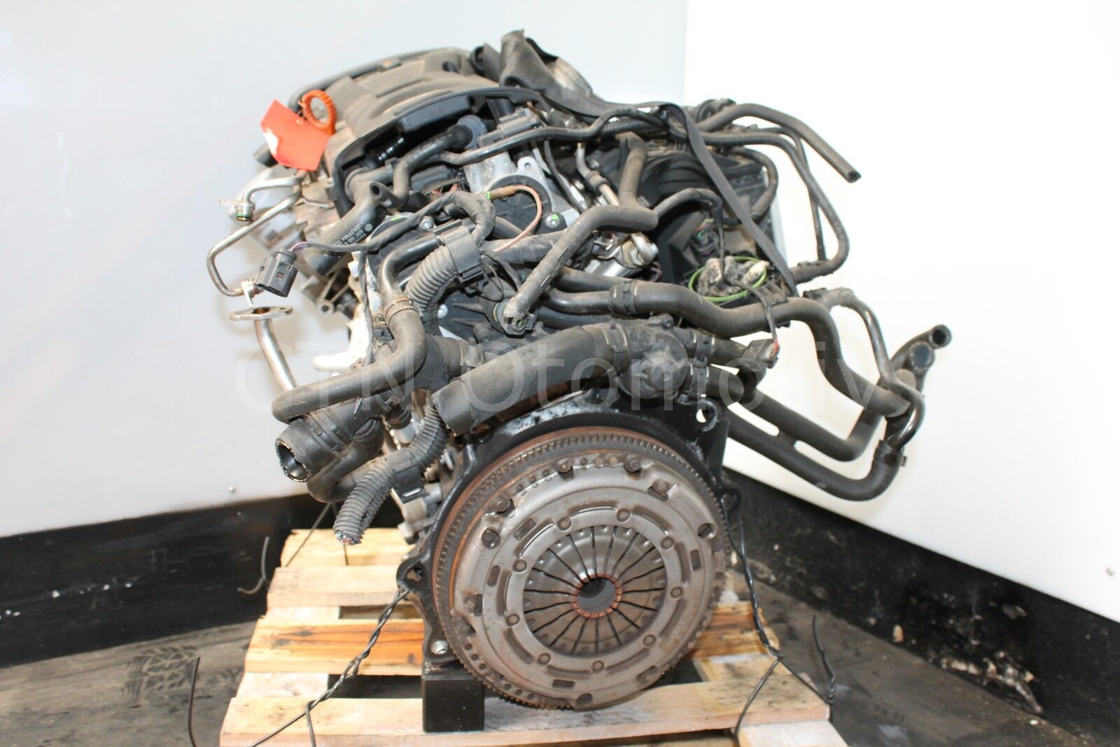 AUDI A1 1.4 TFSI ÇIKMA MOTOR (CAXA)