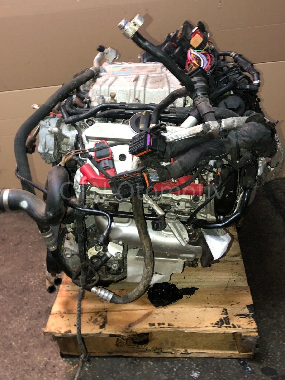 AUDI A4 B8 3.0 TFSI ÇIKMA MOTOR (CRED)
