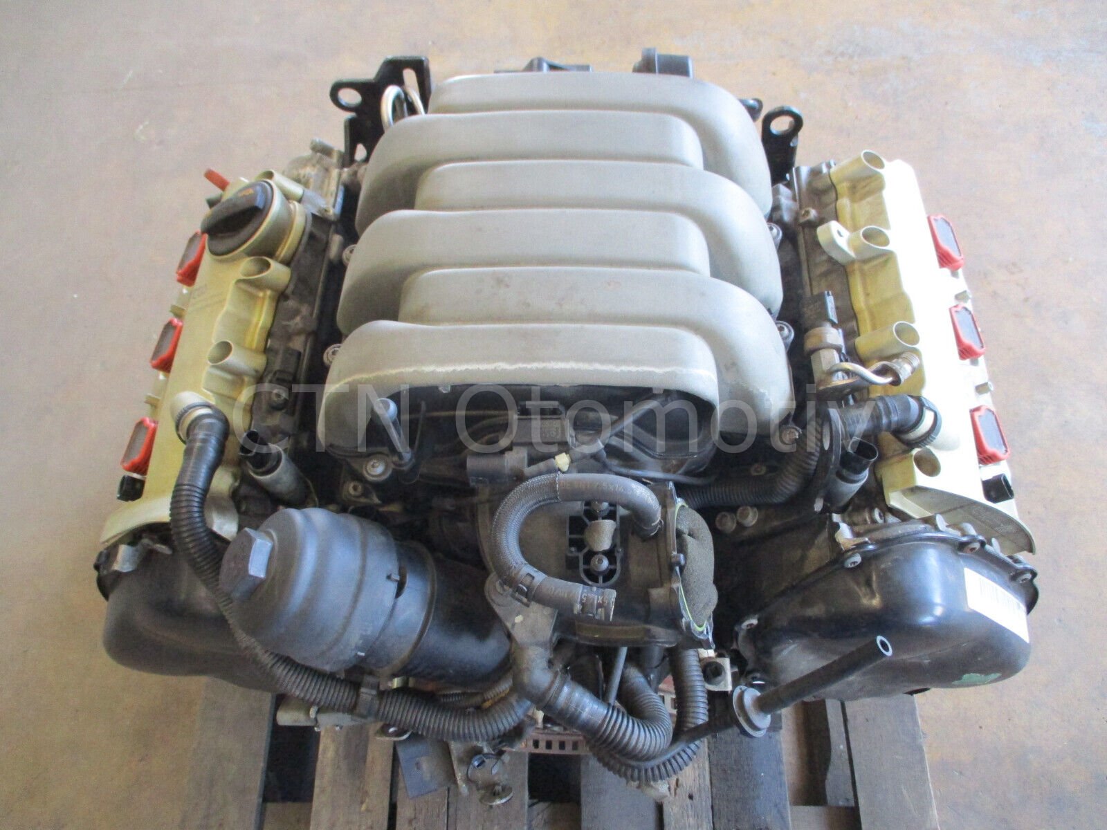 AUDI A4 3.2 FSI ÇIKMA MOTOR (AUK)