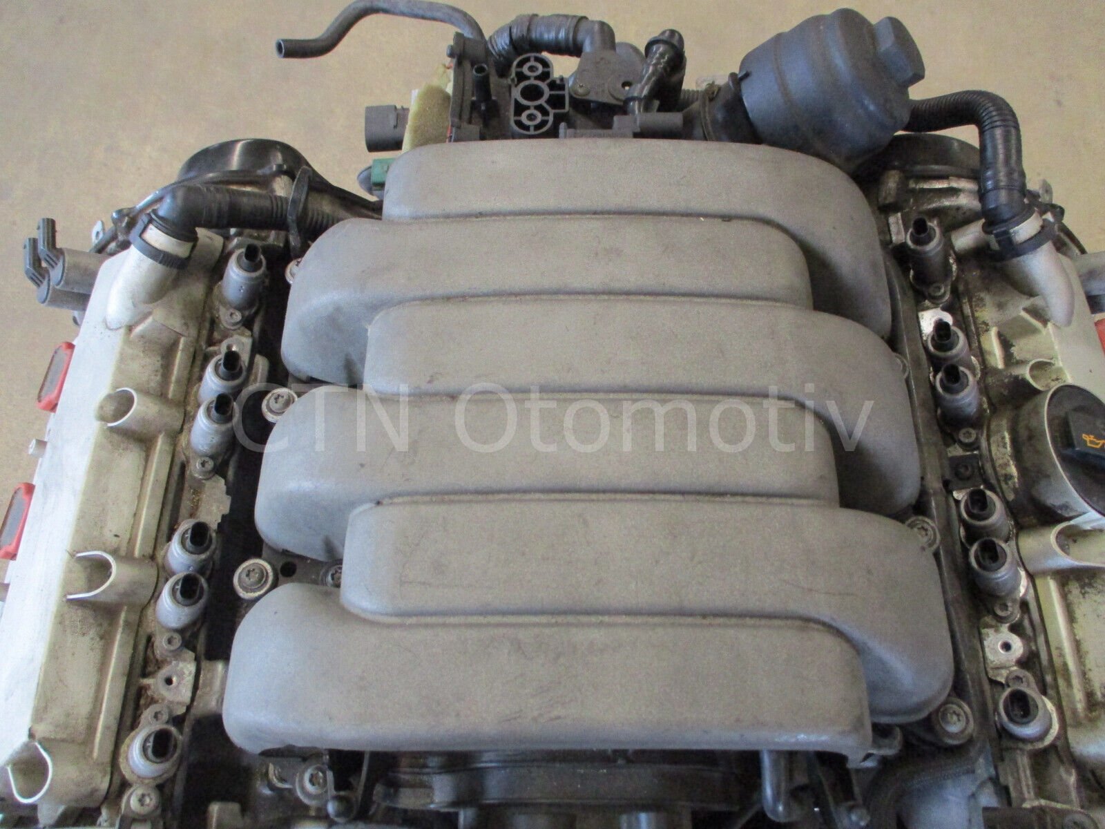AUDI A5 3.2 FSİ ÇIKMA MOTOR (CALA)