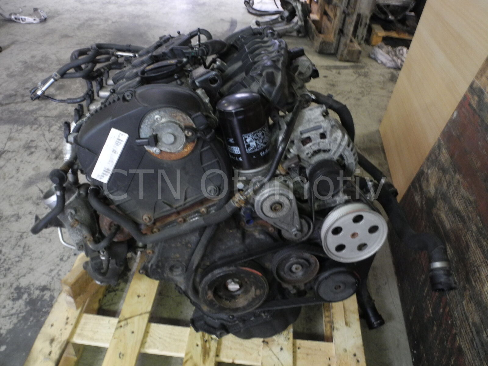 AUDI Q5 2.0 TFSİ ÇIKMA MOTOR (CAEB)