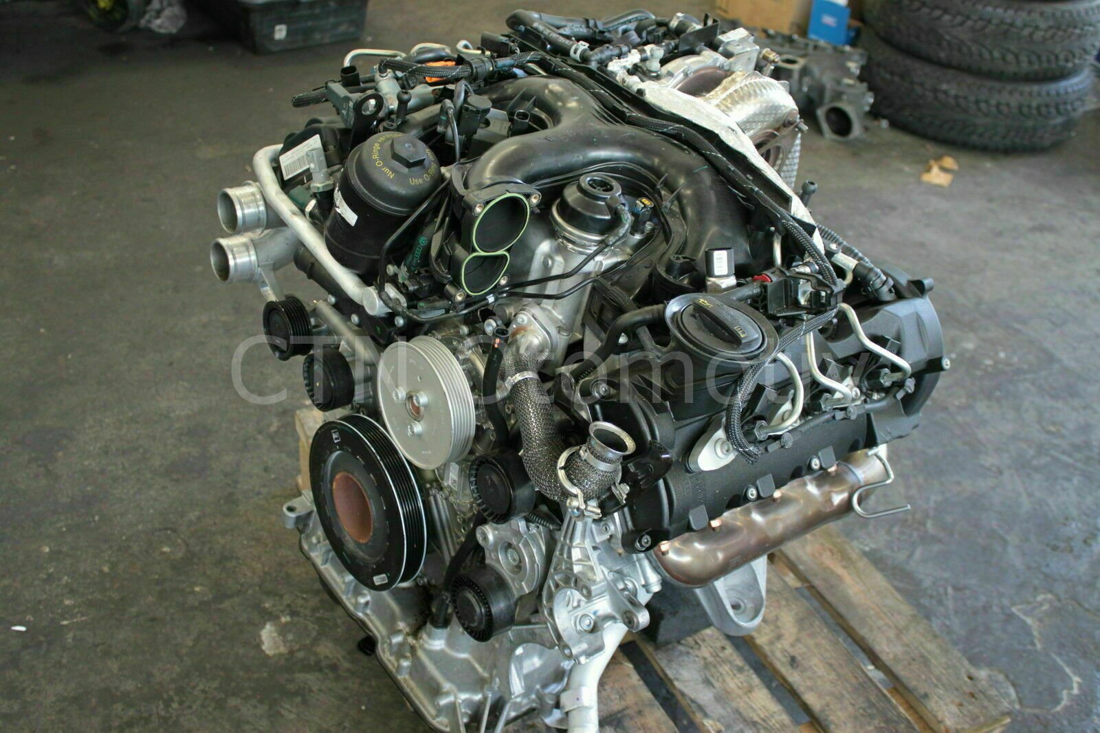 AUDI Q7 3.0 TDI ÇIKMA MOTOR (CRTC)
