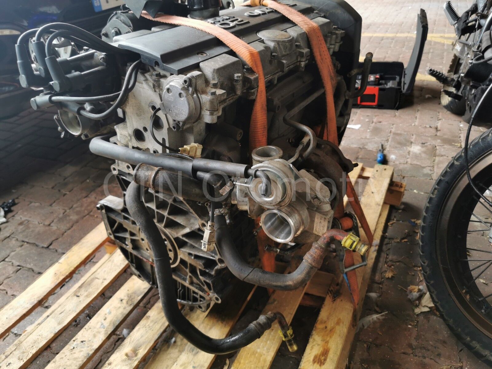Volvo S60 2.3 T5 Çıkma Motor (B5234T3)