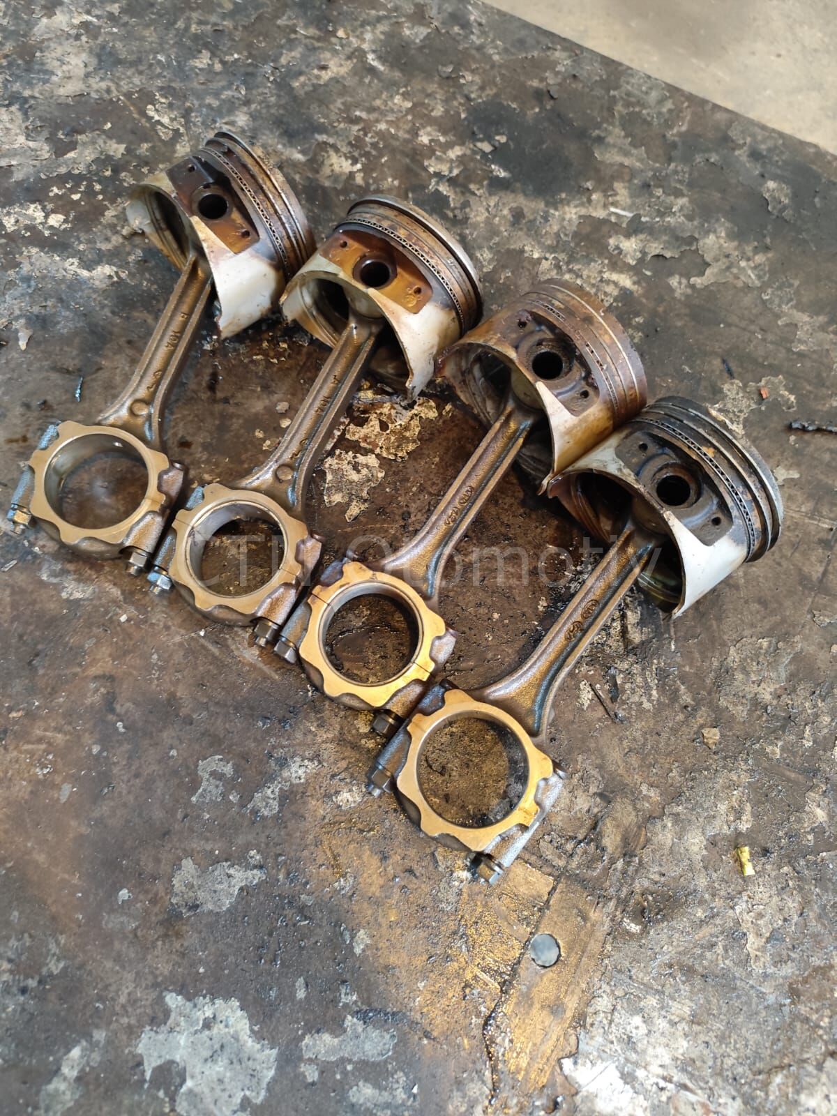Hyundai Sonata 2.0 Benzinli Motor Piston & Biyel Kolu (G4JP)
